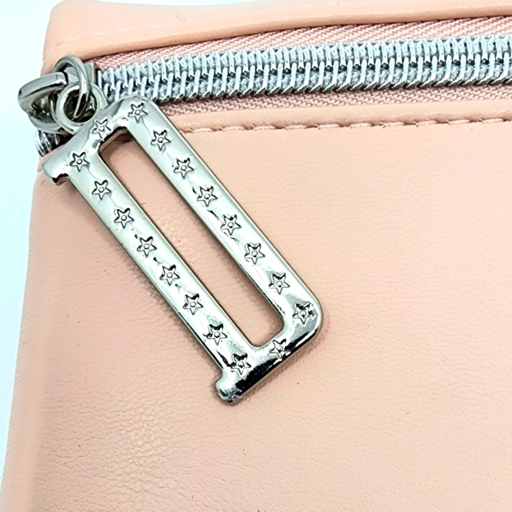 Dior Cosmetic Case Stud design - Picture 2 of 2